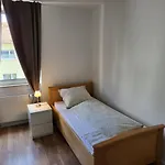 An Der Uniklinik Mainz, Sehr Zentral *