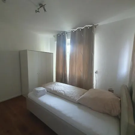 An Der Uniklinik Mainz, Sehr Zentral Homestay